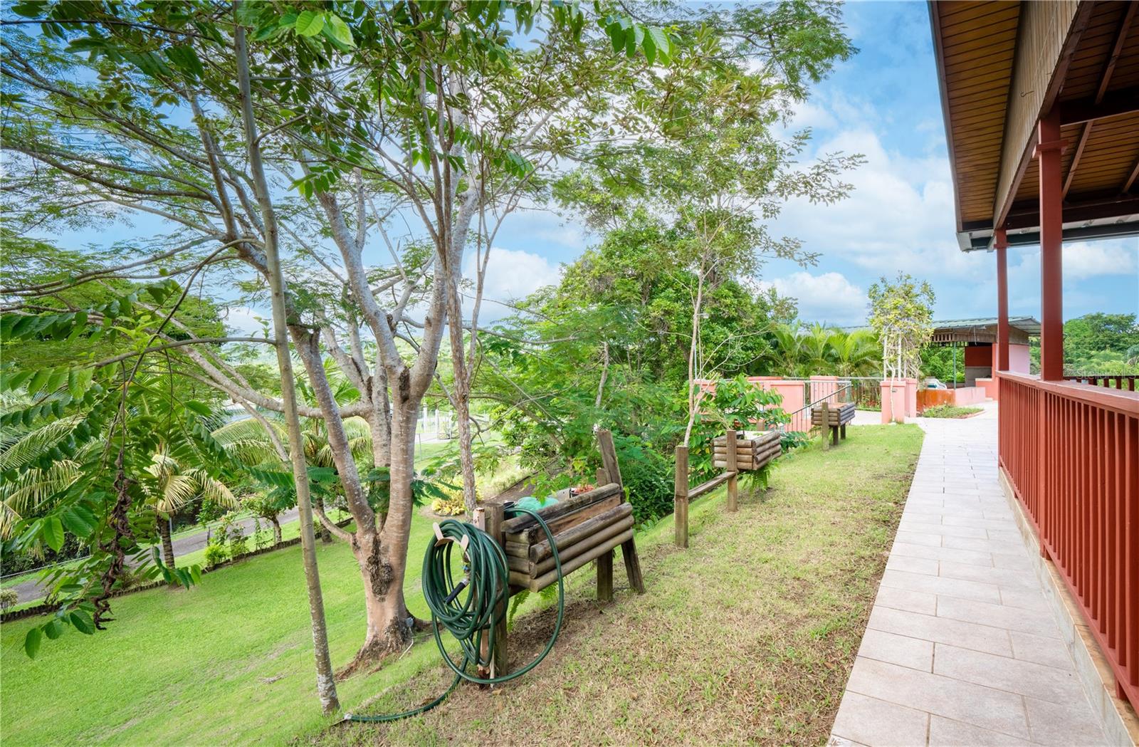 IVELISE PÉREZ FIGUEROA, Y, JOSÉ E. ZAITER MARTÍ - Residential