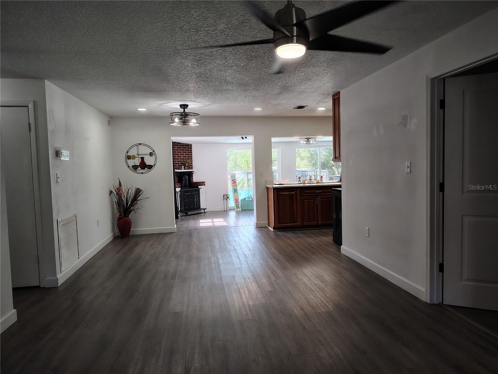 GOLFVIEW HEIGHTS - Residential