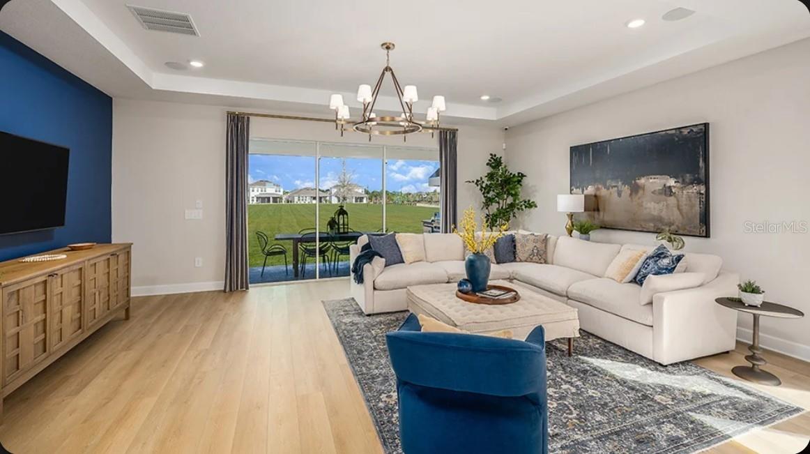 HILLCREST - Residential