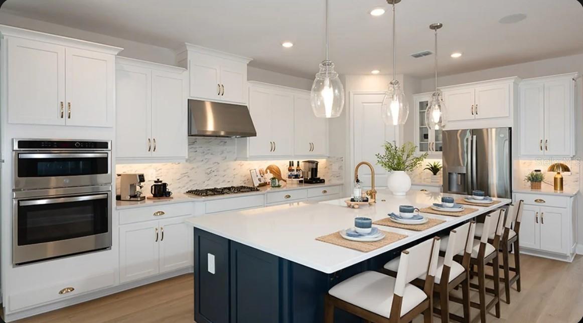 HILLCREST - Residential