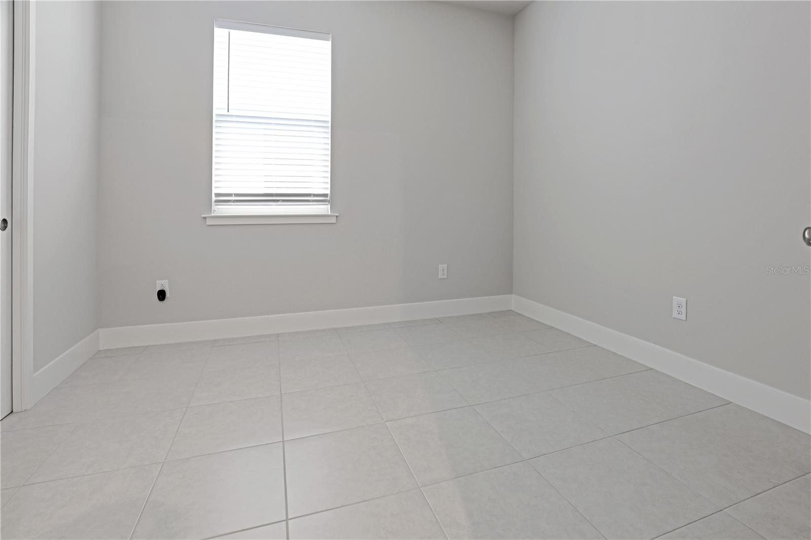 SUNSTONE VILLAGE F5 PH 1A & 1B - Residential Lease