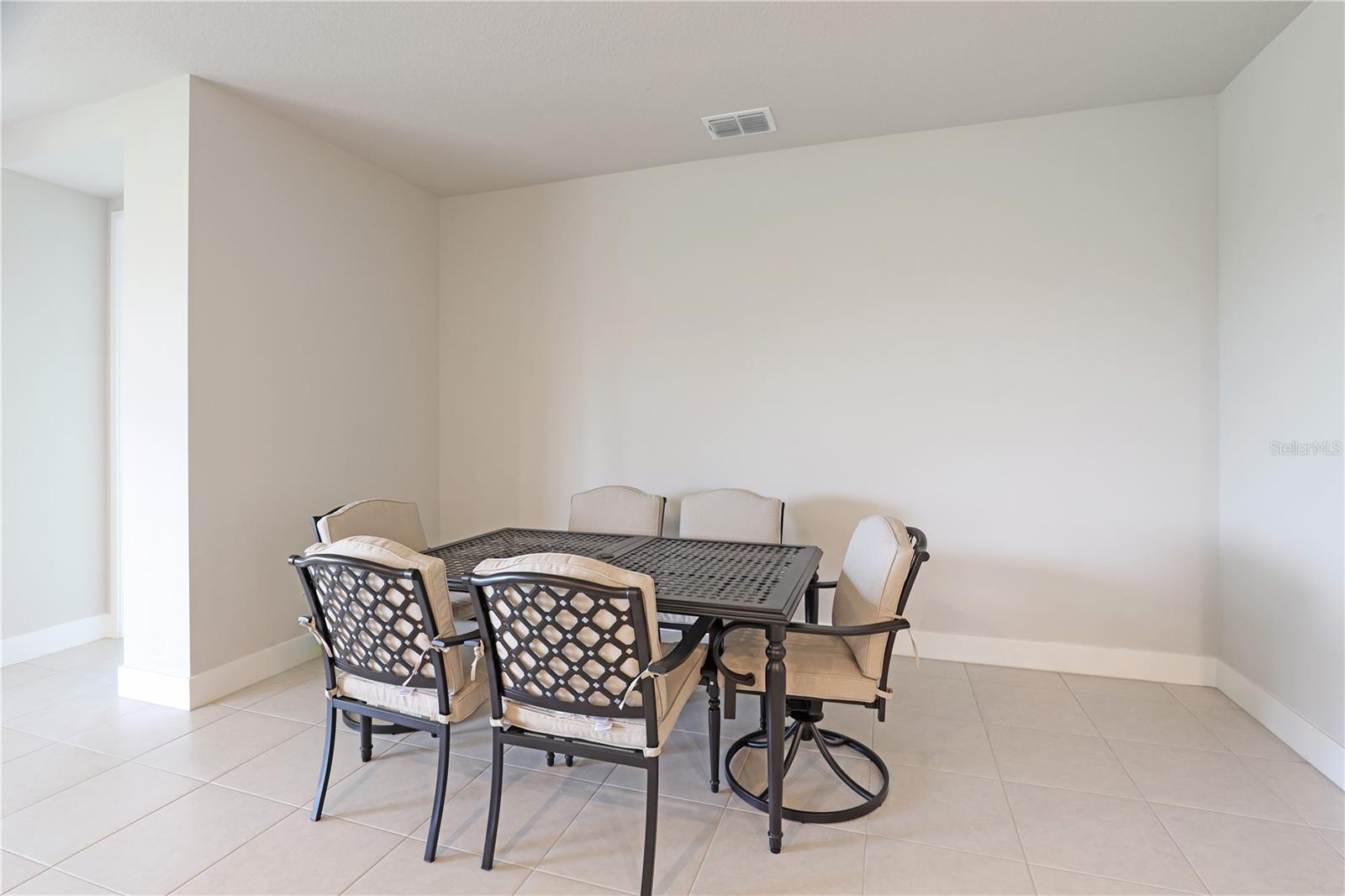 SUNSTONE VILLAGE F5 PH 1A & 1B - Residential Lease
