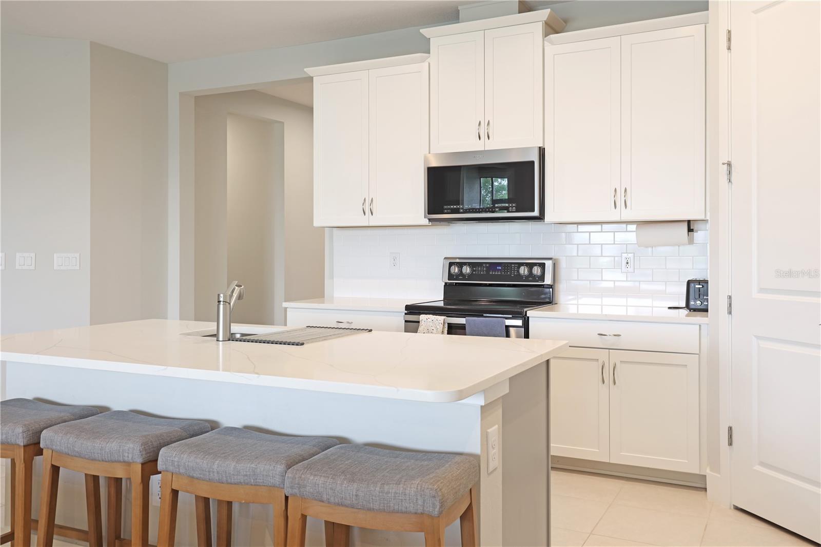 SUNSTONE VILLAGE F5 PH 1A & 1B - Residential Lease