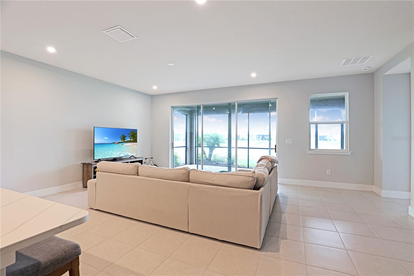 SUNSTONE VILLAGE F5 PH 1A & 1B - Residential Lease