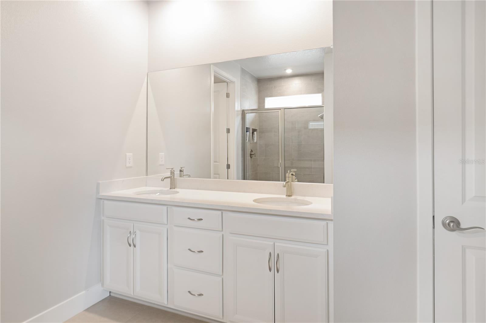 SUNSTONE VILLAGE F5 PH 1A & 1B - Residential Lease