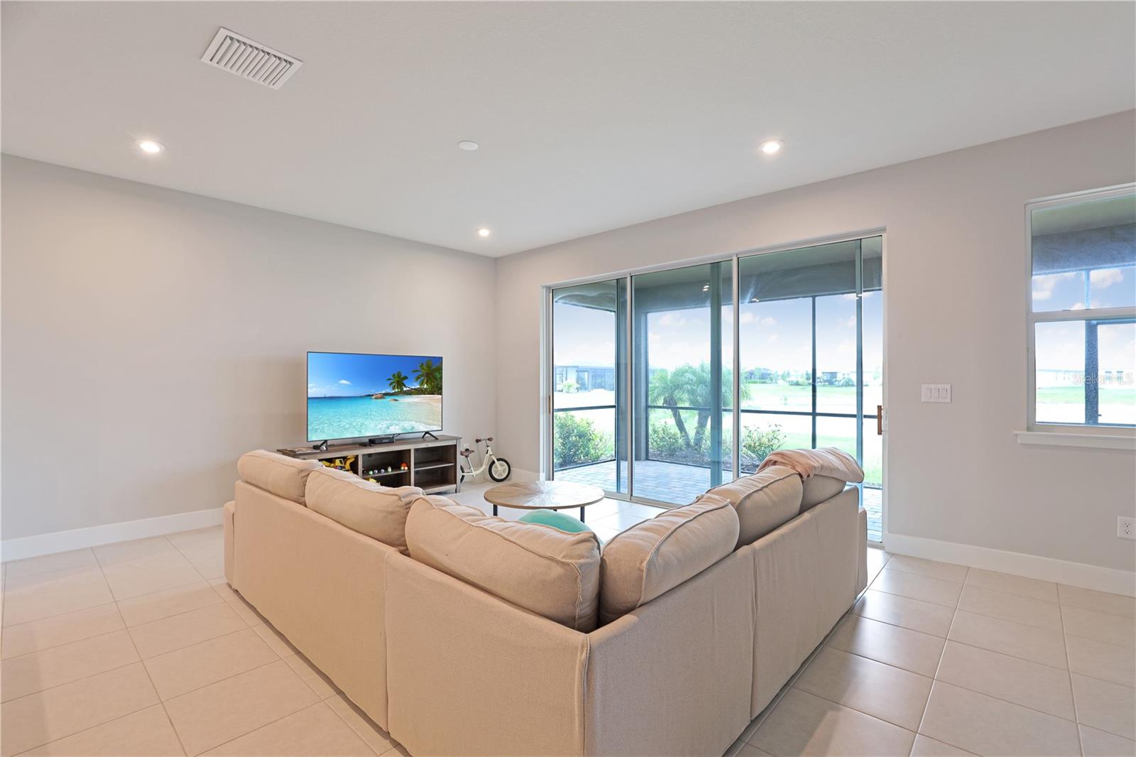 SUNSTONE VILLAGE F5 PH 1A & 1B - Residential Lease