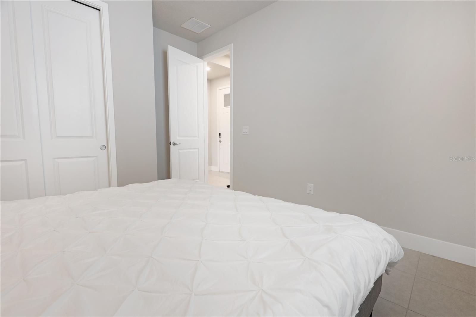 SUNSTONE VILLAGE F5 PH 1A & 1B - Residential Lease