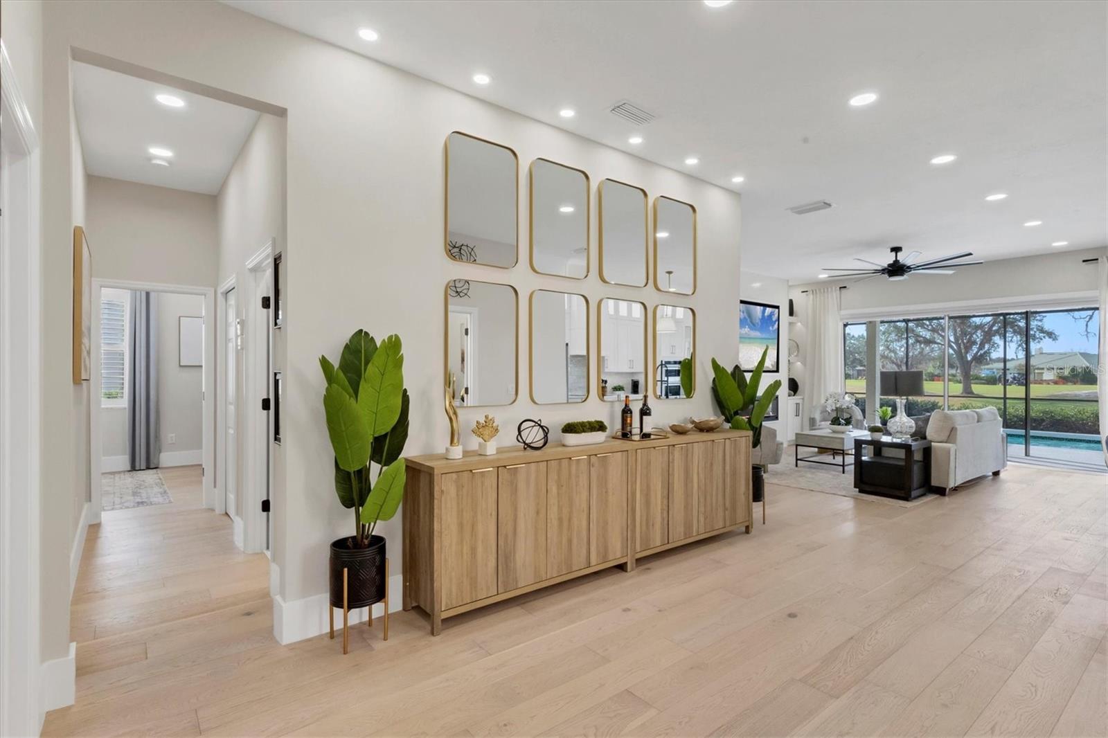 RIVER CLUB - Residential