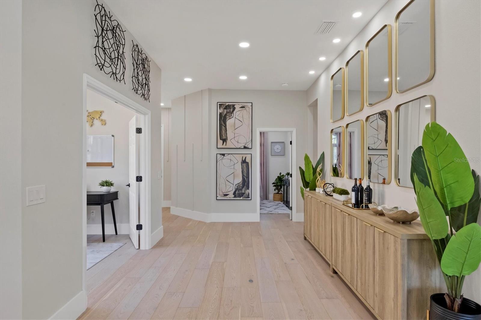 RIVER CLUB - Residential