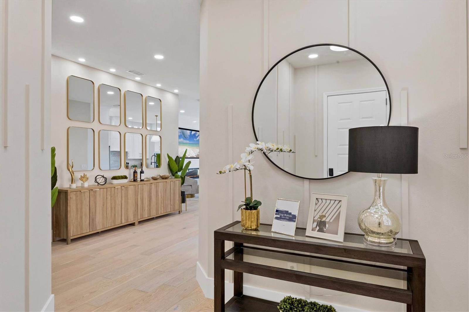 RIVER CLUB - Residential