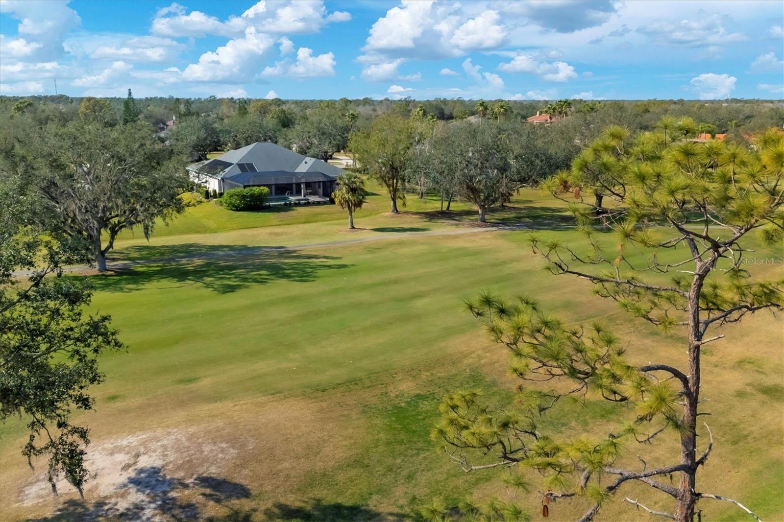 RIVER CLUB - Residential