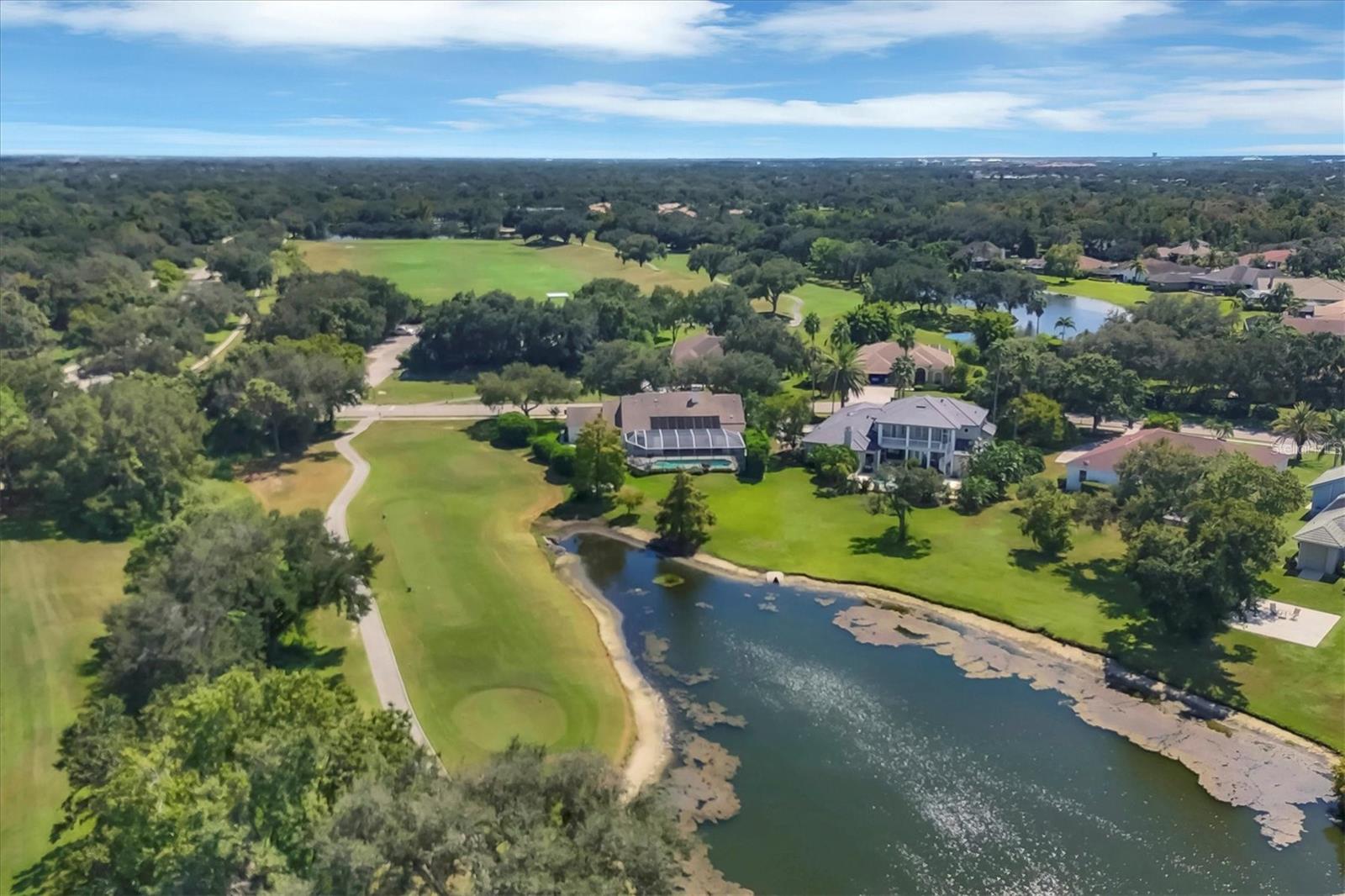RIVER CLUB - Residential