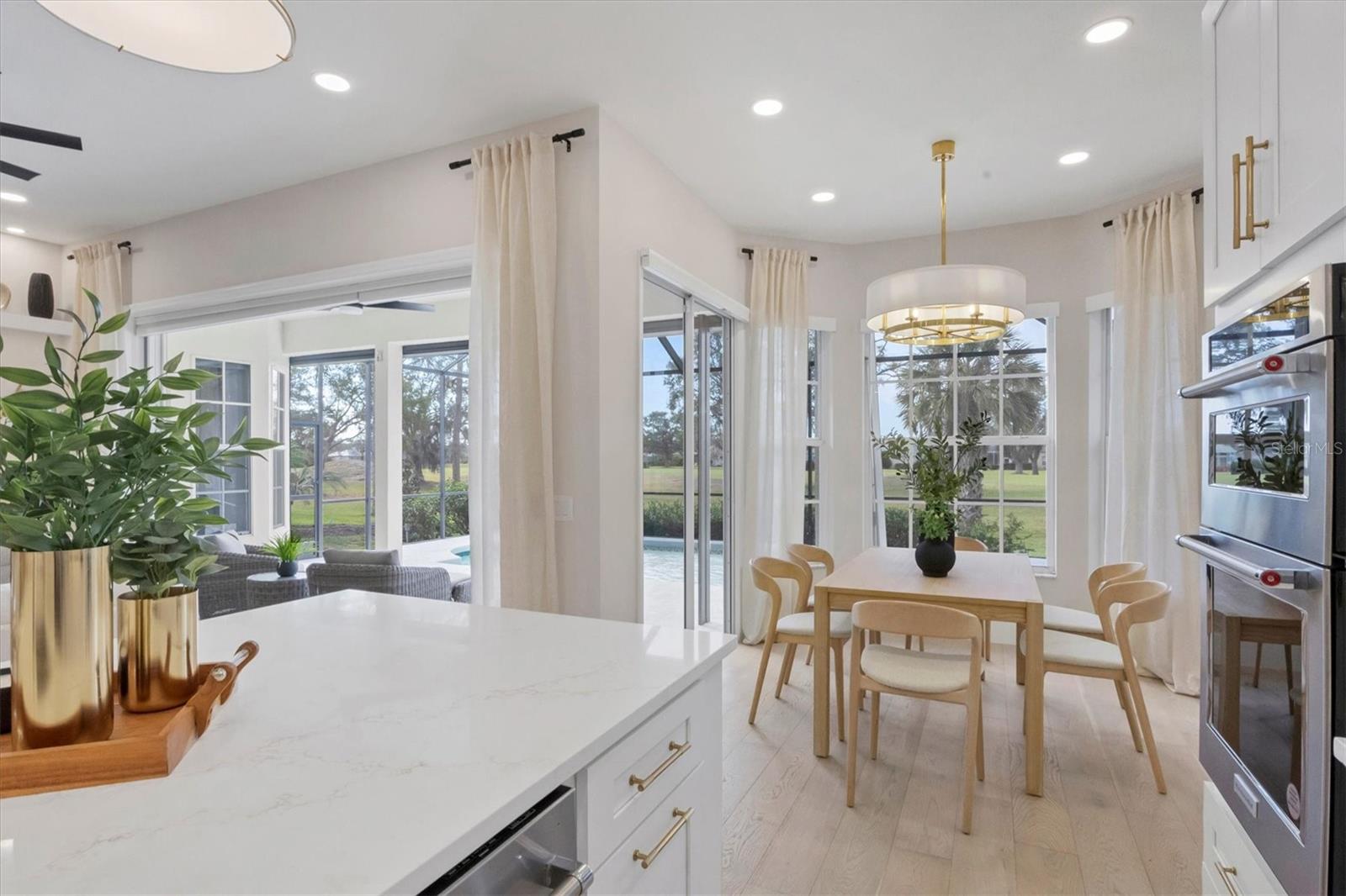 RIVER CLUB - Residential