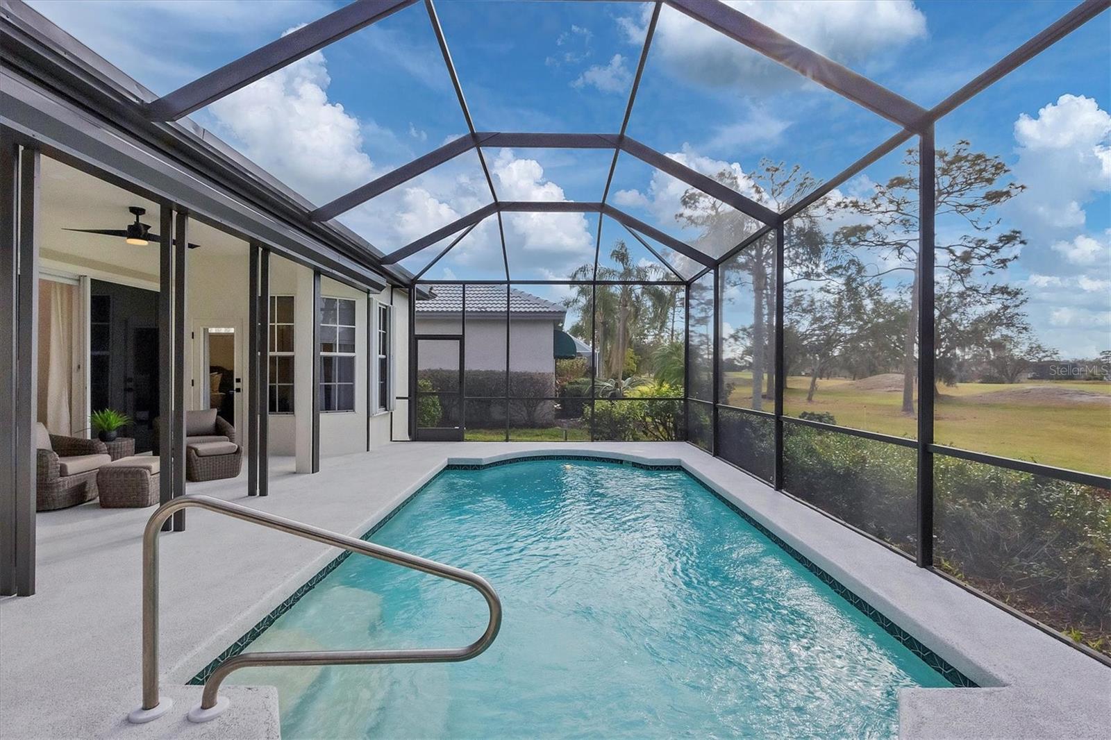 RIVER CLUB - Residential