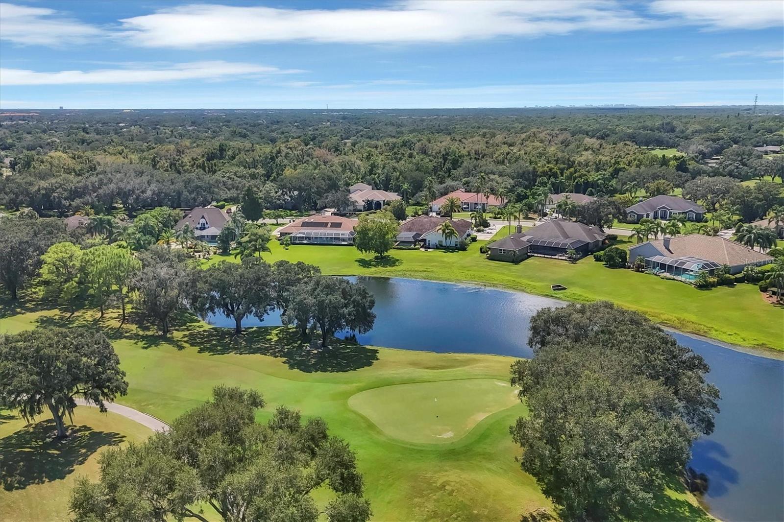RIVER CLUB - Residential