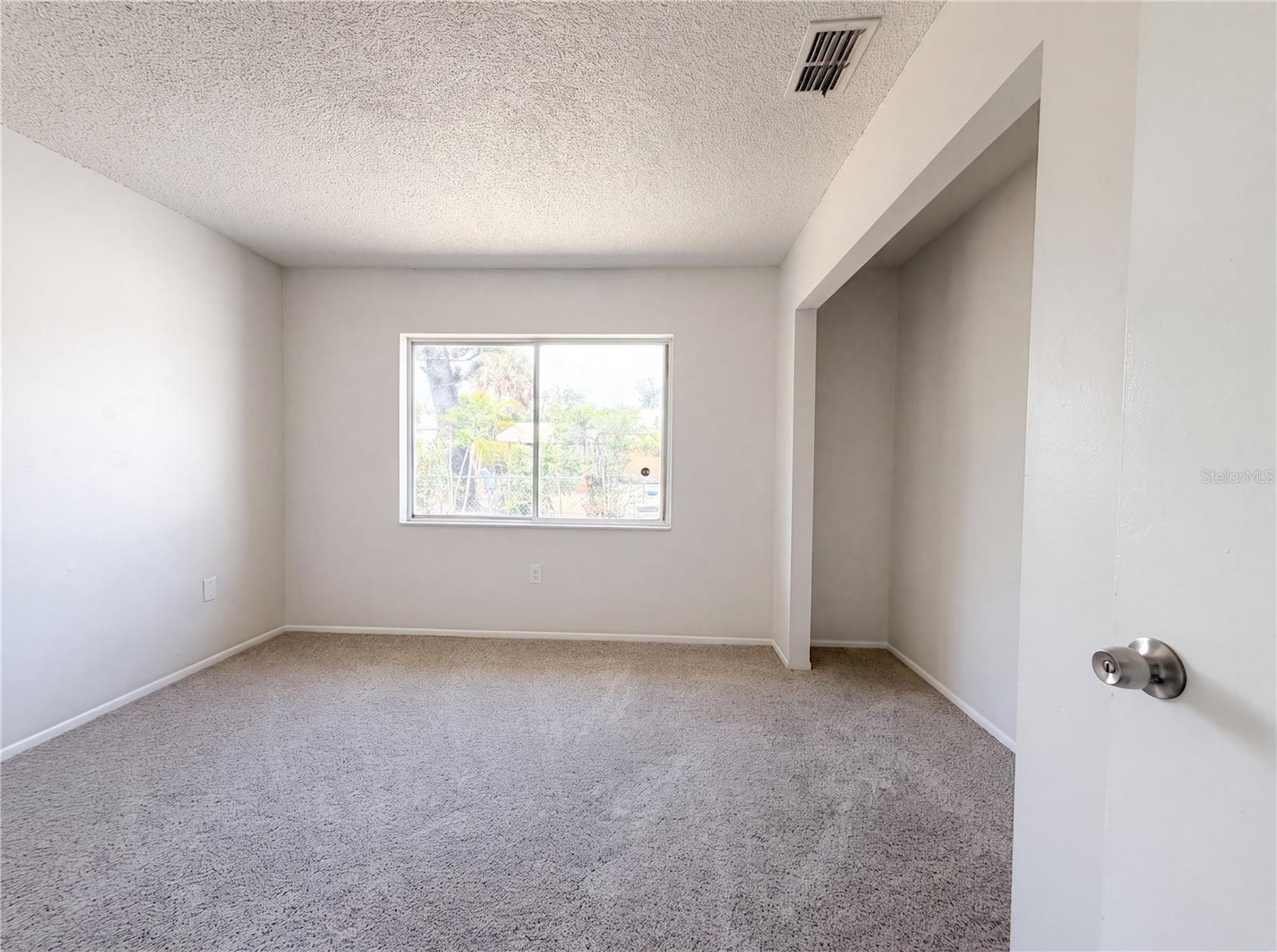 KINGSTON GROVES - Residential