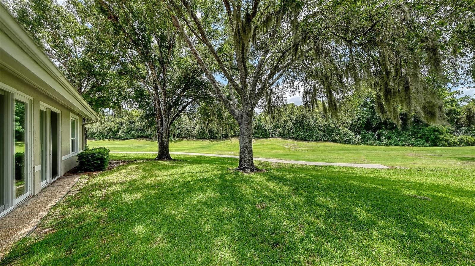 PENSHURST PARK - THE HIGHLANDS - THE MEADOWS - Residential