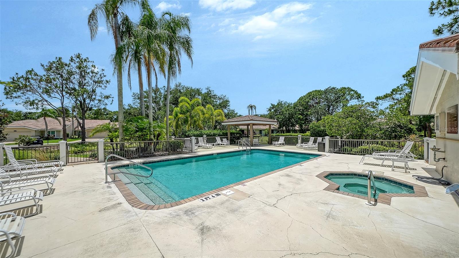 PENSHURST PARK - THE HIGHLANDS - THE MEADOWS - Residential