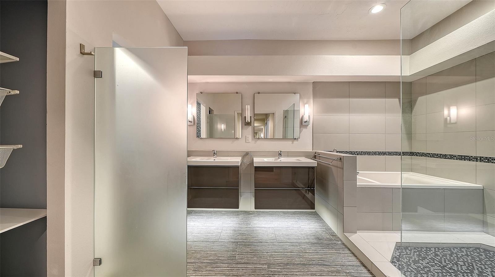 PENSHURST PARK - THE HIGHLANDS - THE MEADOWS - Residential