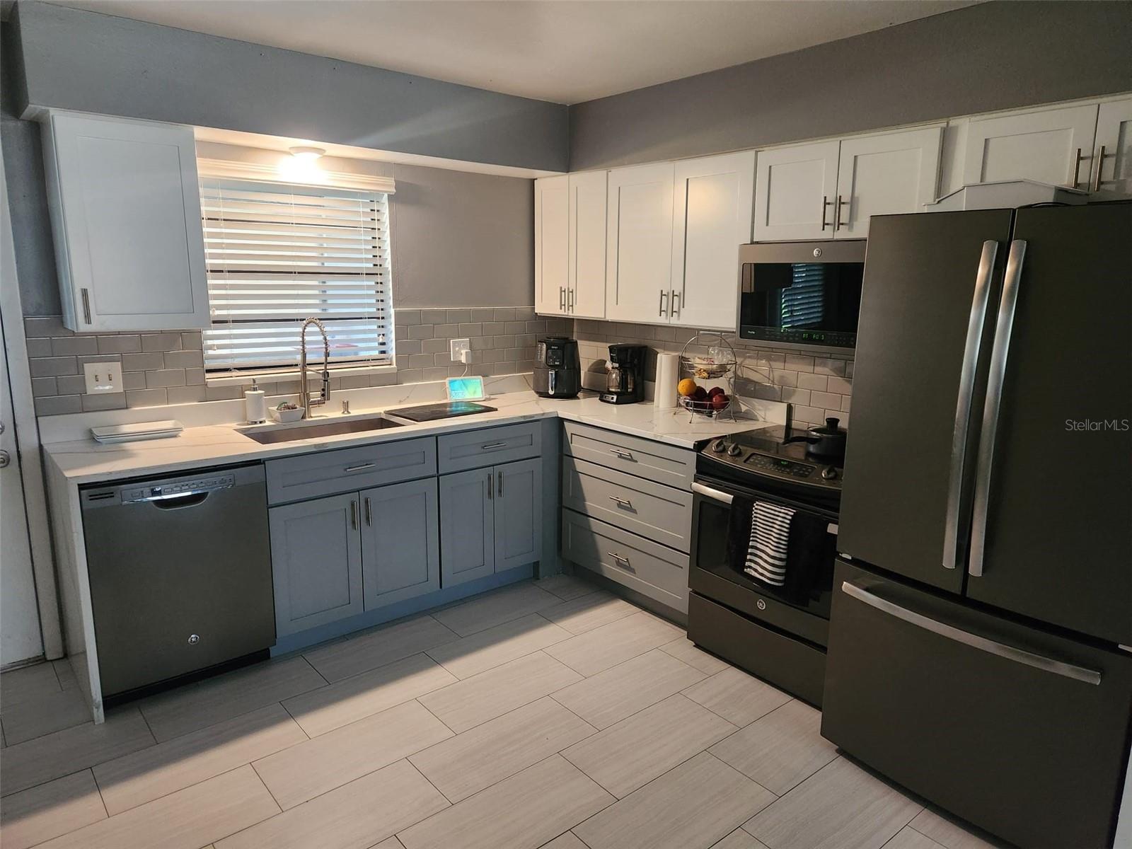 RIVIERA ISLES SEC 02 - Residential