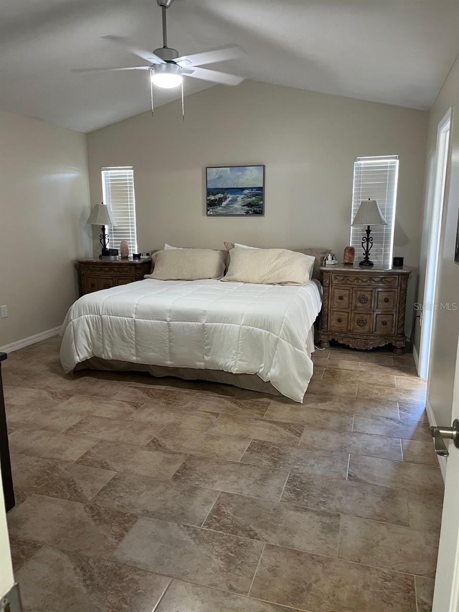 LAKE THOMAS WOODS 6TH ADD - Residential