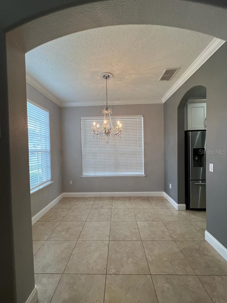 EAGLES NEST AT THE OAKS - Residential Lease