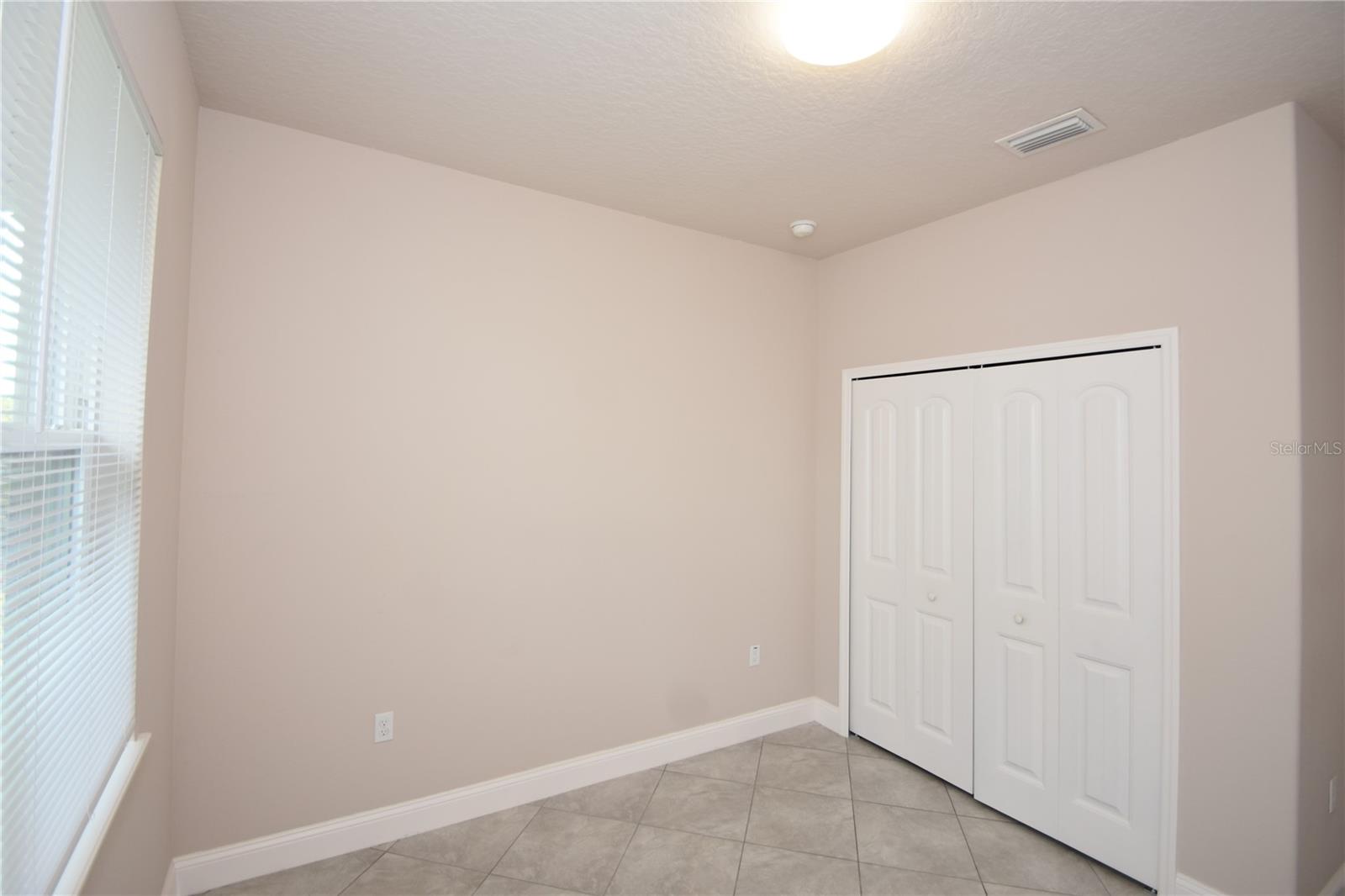 QUAIL HOLLOW - Residential Lease