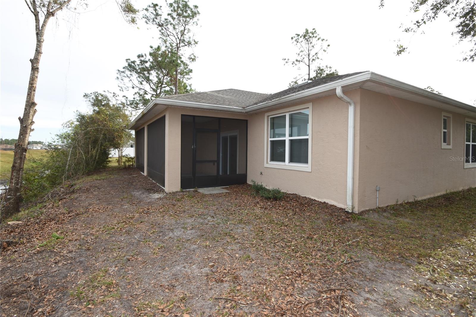 QUAIL HOLLOW - Residential Lease