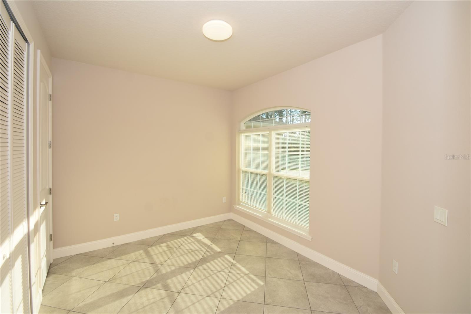 QUAIL HOLLOW - Residential Lease