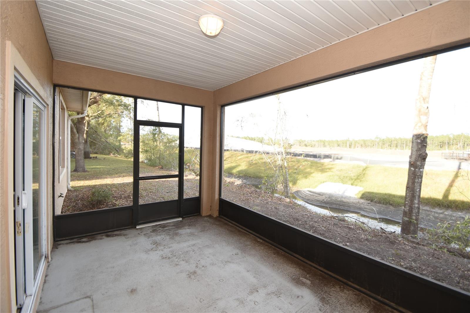 QUAIL HOLLOW - Residential Lease