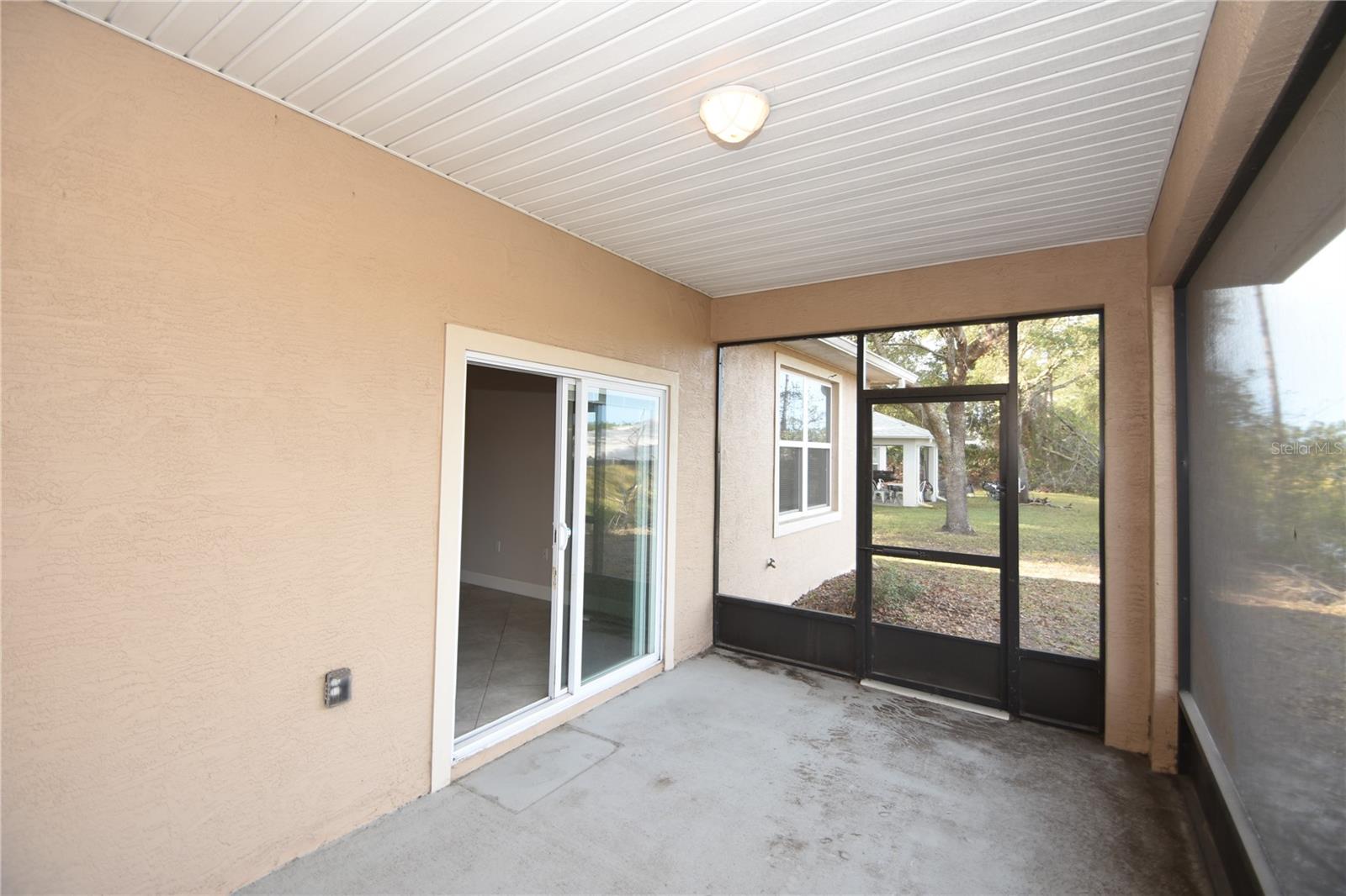 QUAIL HOLLOW - Residential Lease