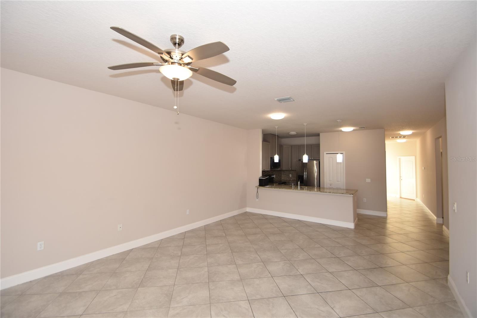 QUAIL HOLLOW - Residential Lease