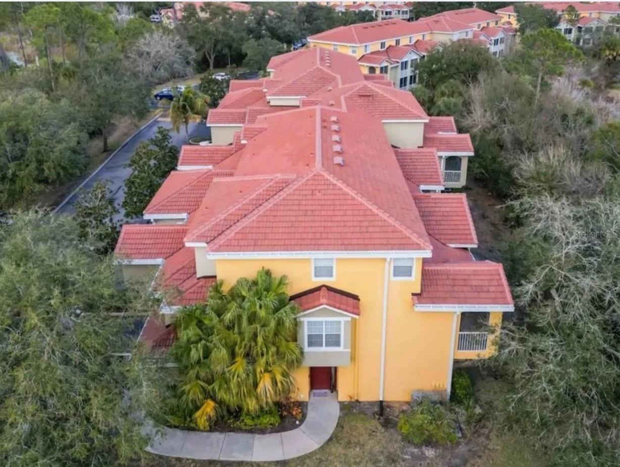 Welcome home to this beautifully bright and spacious 3 bedroom, 3 bath end-unit condo with a private garage, perfectly situated inside the gated community of Las Palmas. With its open feel, thoughtful layout, and abundant natural light, this residence offers the ideal blend of comfort, style, and easy Florida living.The kitchen is designed for both everyday living and entertaining, featuring warm wood cabinetry, generous counter space, a breakfast bar, and a separate dining area that invites gathering with family and friends. The living room impresses with gorgeous flooring, crown molding, and sliding glass doors leading to the screened patio which creates a seamless connection to the outdoors while filling the space with sunlight. Retreat to the spacious primary suite complete with large sliding glass doors to a screened porch area, a walk-in closet, and an ensuite bath with dual sinks, creating a private space to relax and recharge. A new hot water heater provides added value and peace of mind. Residents of Las Palmas enjoy a true resort-style lifestyle with access to two sparkling swimming pools, a fitness center, clubhouse, billiards room, tennis courts, walking trails, and RV and boat storage. Ideally located near University Town Center, Benderson Park, I-75, and just minutes from Sarasota’s world-renowned beaches, shopping, and dining, this home places you close to everything while offering a serene place to come home to. Spacious, inviting, and perfectly located, this is the one you have been waiting for. All information provided by the sellers is deemed reliable but is not guaranteed. Buyers are encouraged to verify all information independently.
