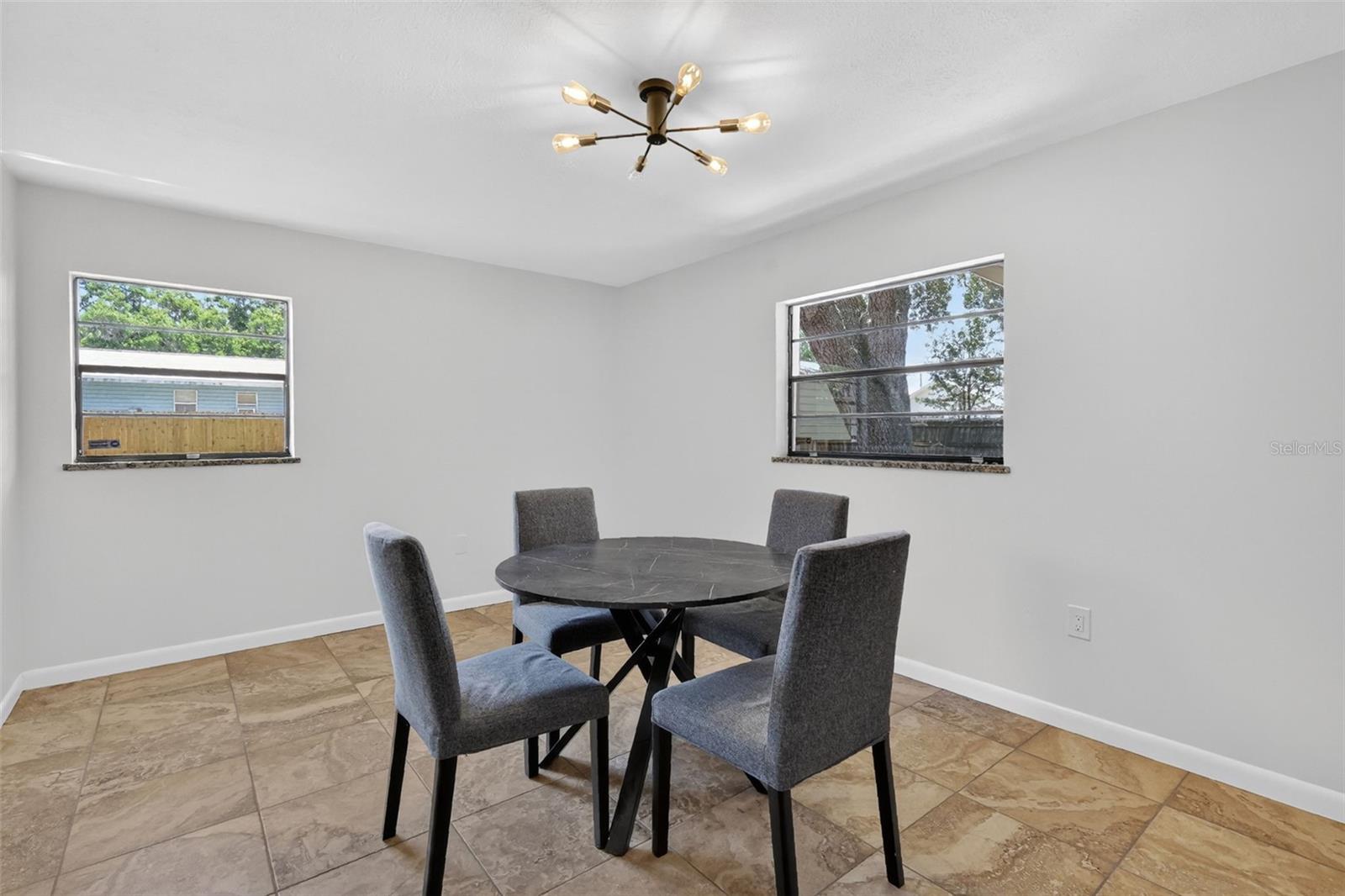 HI LAND COURT - Residential