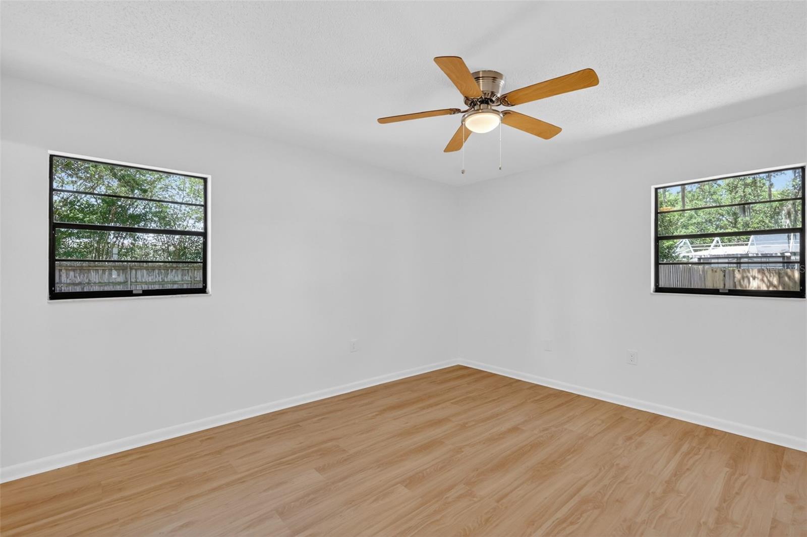HI LAND COURT - Residential