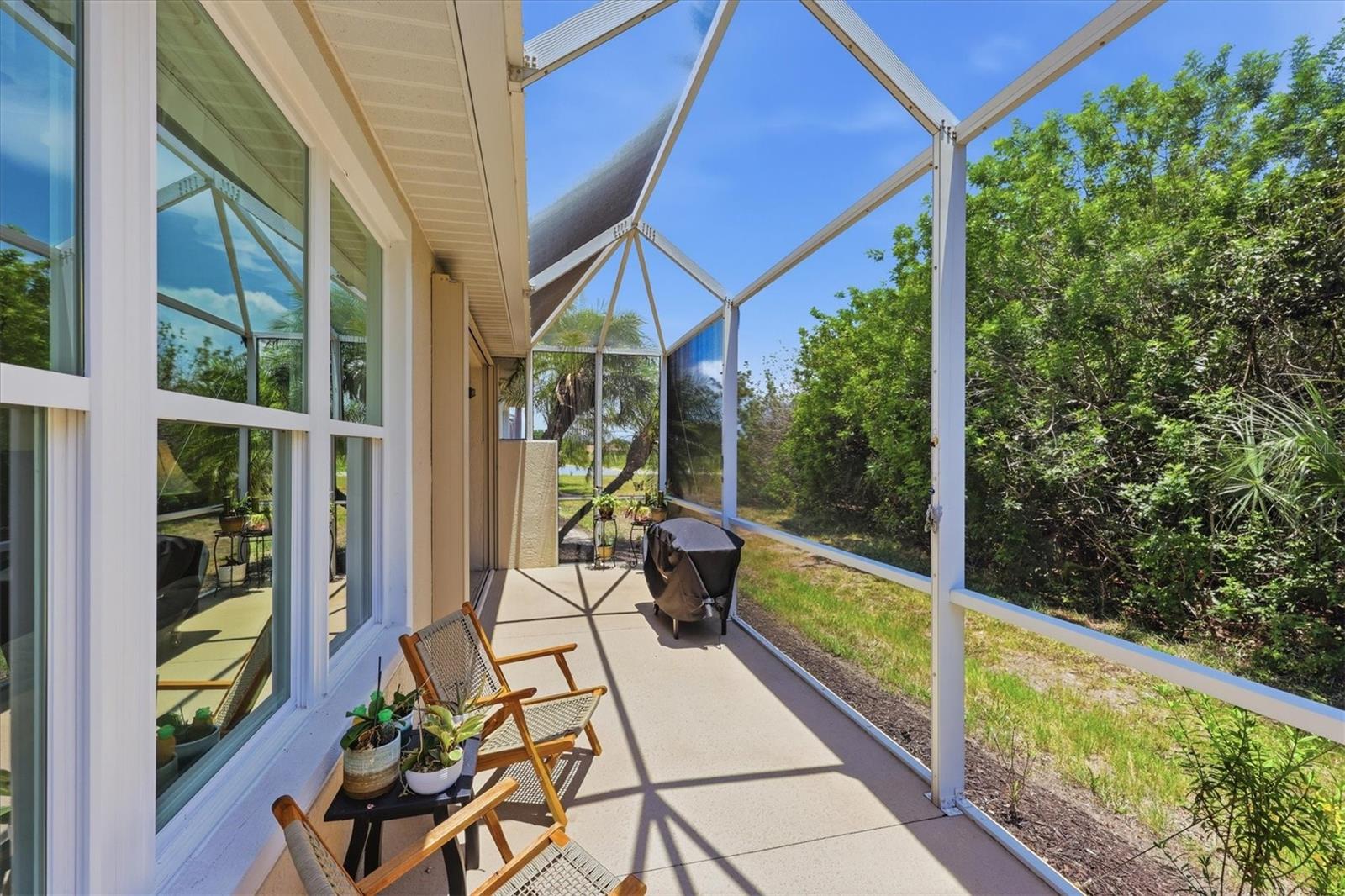 PELICAN POINTE GOLF & COUNTRY CLUB - Residential