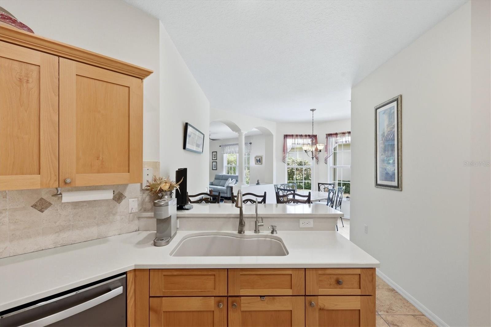 PELICAN POINTE GOLF & COUNTRY CLUB - Residential