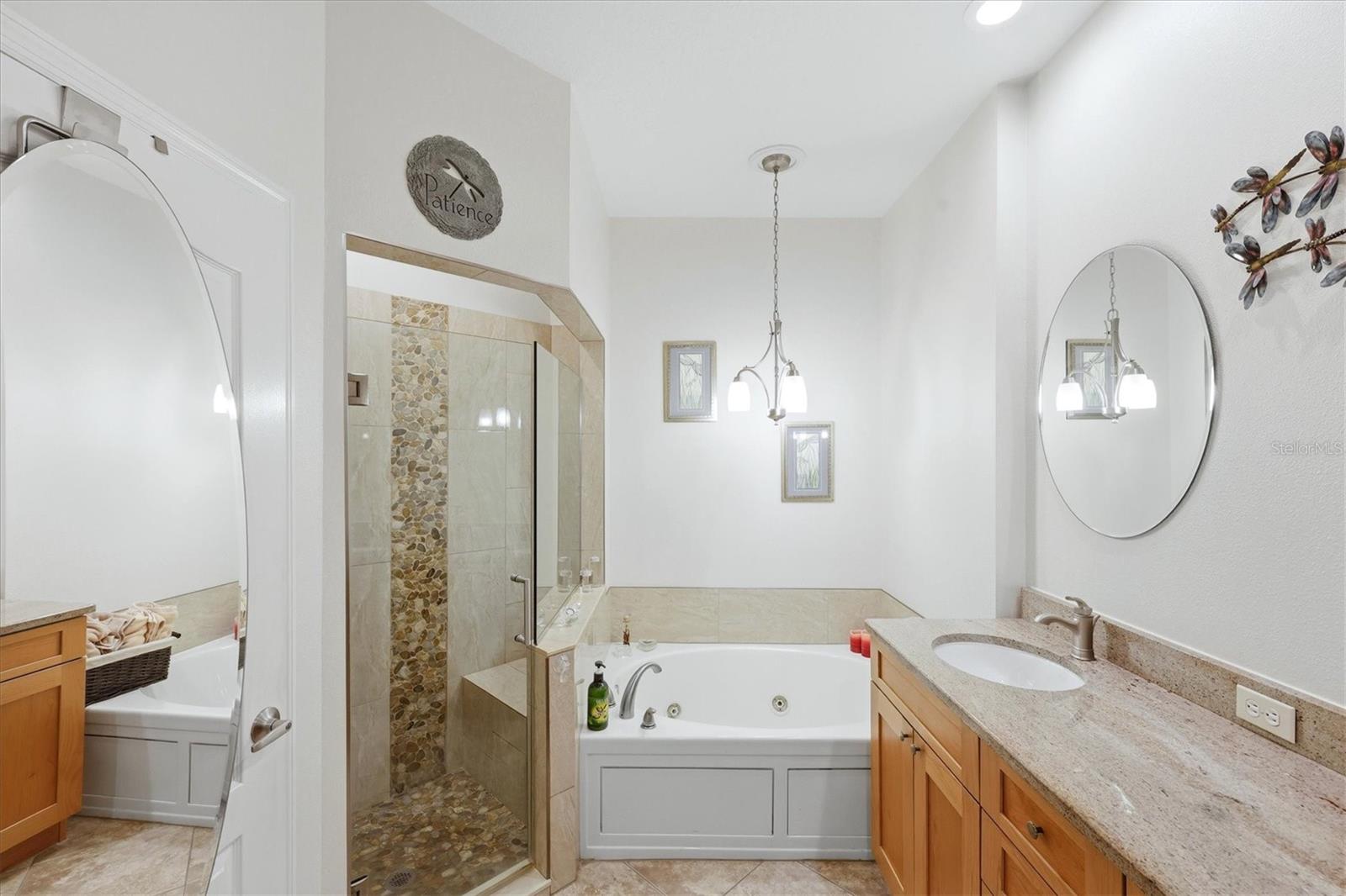 PELICAN POINTE GOLF & COUNTRY CLUB - Residential