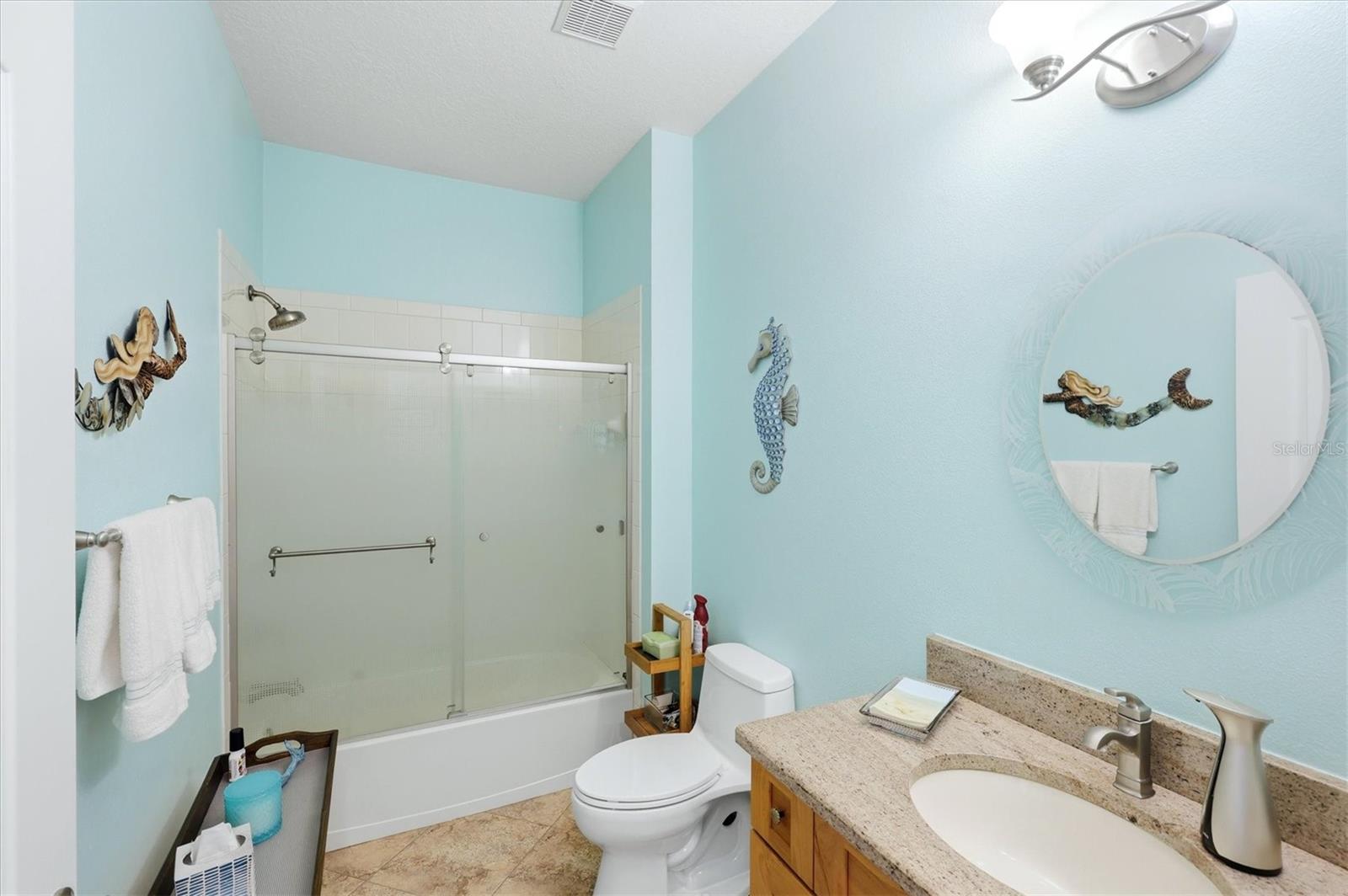 PELICAN POINTE GOLF & COUNTRY CLUB - Residential
