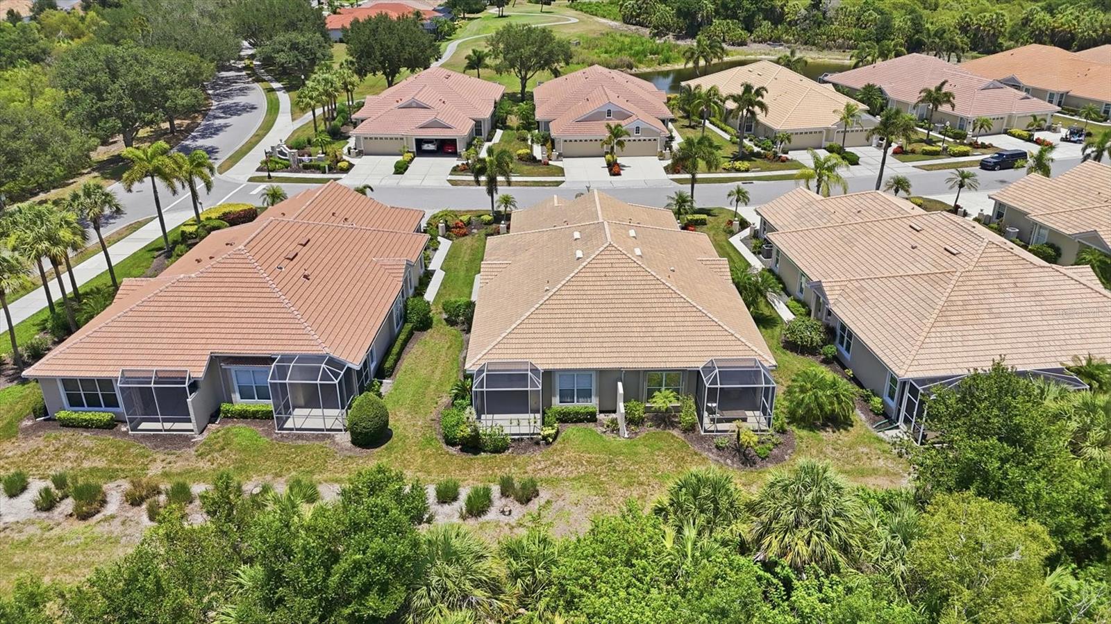 PELICAN POINTE GOLF & COUNTRY CLUB - Residential