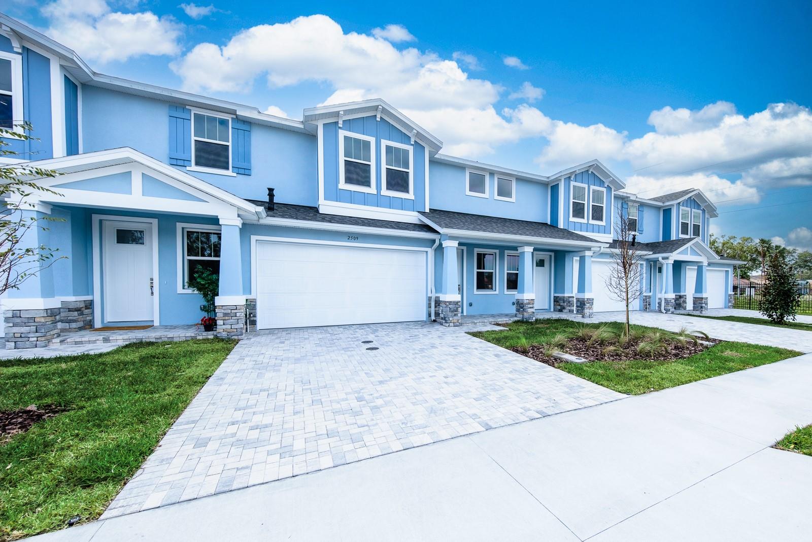 SUMMERSET VILLAS - Residential