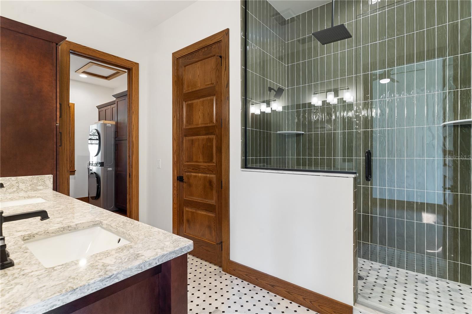 PALMORA PARK - Residential
