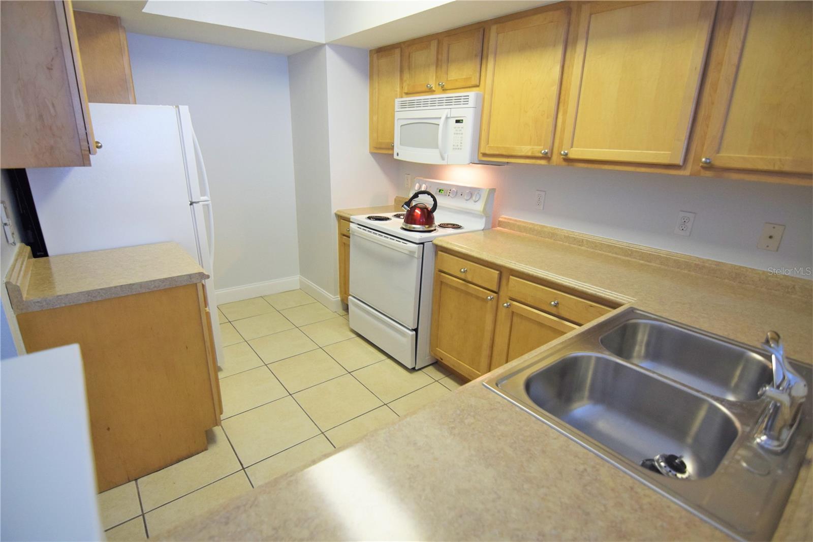 VILLAGIO - Residential Lease