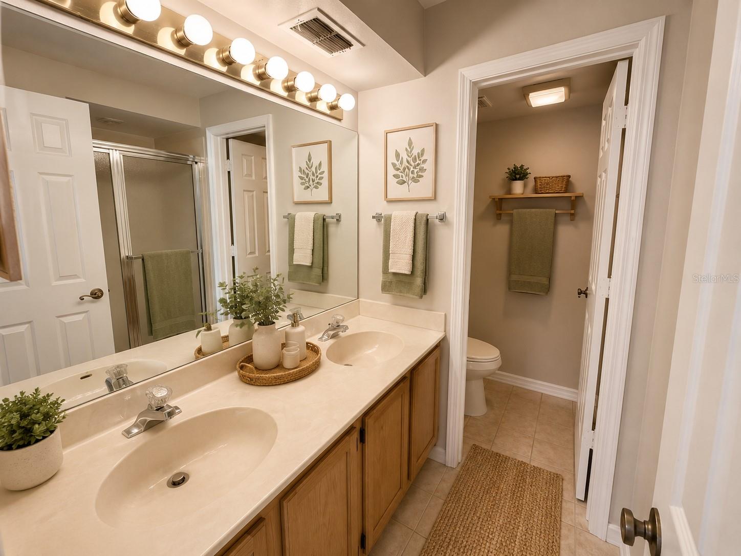 TOWNES OF SOUTHGATE CONDO PH A - Residential Lease