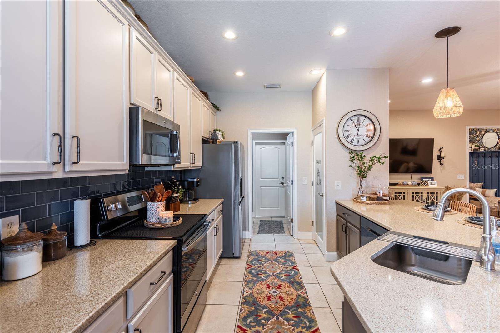 FAIRWAY OAKS FIRST ADD - Residential