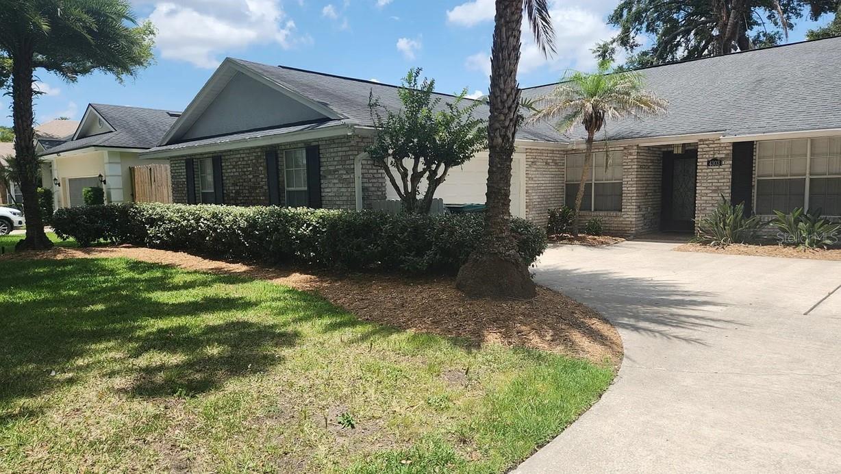 Single family home in the orlando/ conway area. 10 minutes to the airport and 10 minutes to downtown orlando. Screened in swimming pool with heated jaccuzi. Large screened in patio area with indoor and outdoor gas fireplace. Separate dining room and eat in kitchen area. Extra large master bedroom with extended area for home office. (Rent includes utilities up to $400 for electric bill additional would be paid by tenant.). Quiet tree lined street.

Garage and bedrooms on one side of the house not included.

Electric, water, sewer, wifi, pool service and lawn service included in the rent. Looking for a one year lease. Higher cost for a shorter lease. Garage and bedrooms on one side of the house not included. Two completely separate sections to the house. Your side has the pool, patio and kitchen, master bedroom dining area eat in kitchen, office/ bedroom 2 area.

Owner is a Broker/ Realtor and this is my personal home.