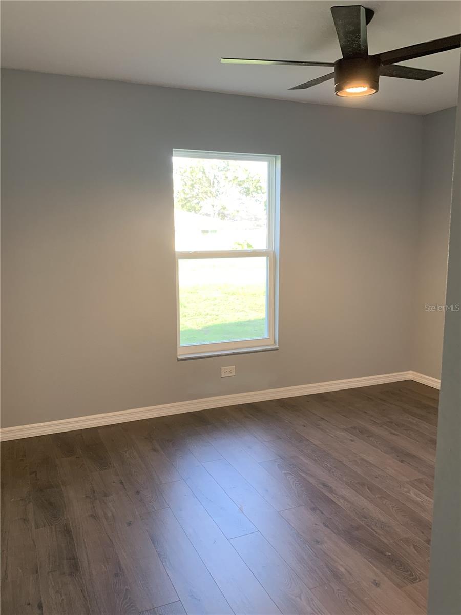 SPRING HILL UNIT 16 BLK 1008 LOT 2 - Residential