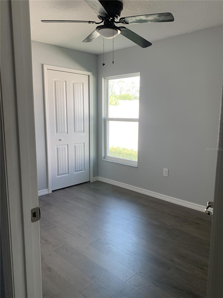 SPRING HILL UNIT 16 BLK 1008 LOT 2 - Residential