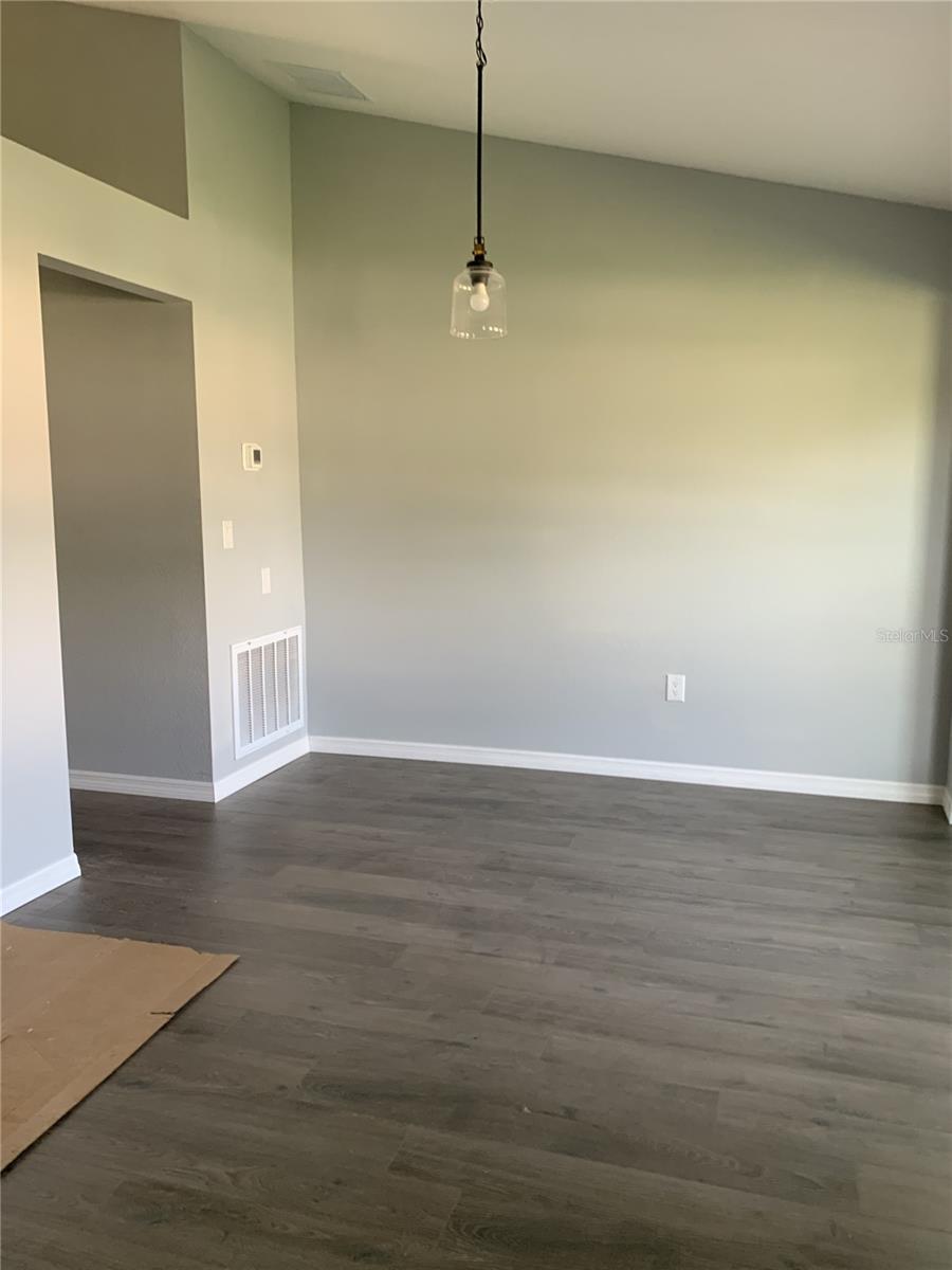 SPRING HILL UNIT 16 BLK 1008 LOT 2 - Residential