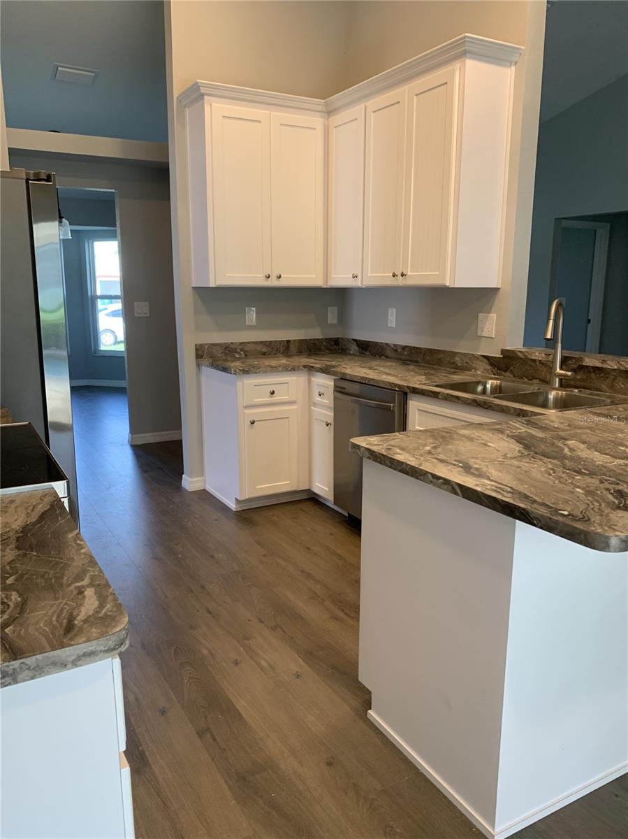 SPRING HILL UNIT 16 BLK 1008 LOT 2 - Residential